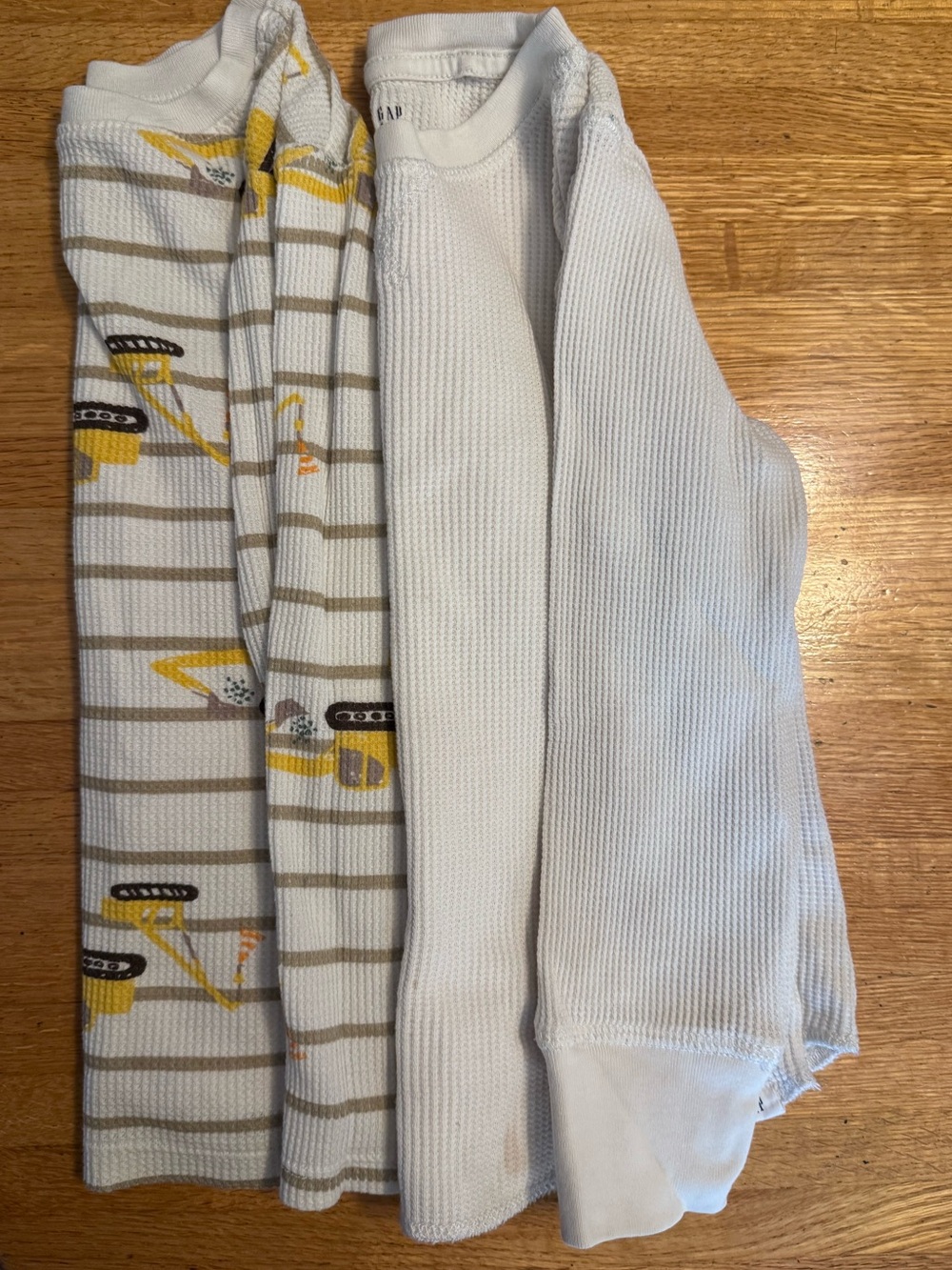 🎱 Pair- Waffle knit, long sleeve shirts